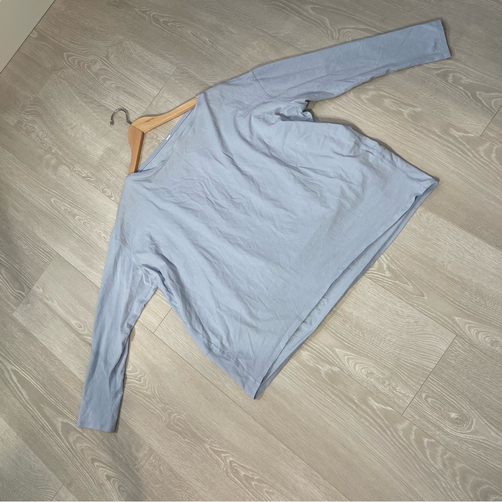 Lululemon Back In Action Long Sleeve Blue Linen size 12 fit - Picture 6 of 13
